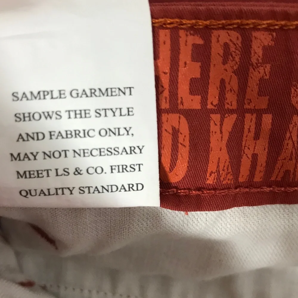 Dockers SAMPLE khakis 32